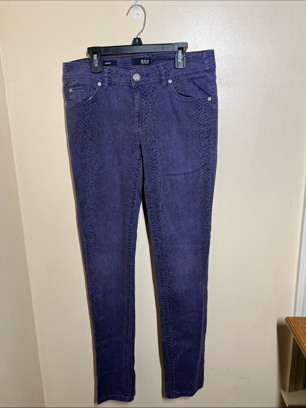 a.n.a A New approach Deep Purple Skinny Jeans with Subtle Animal Texture